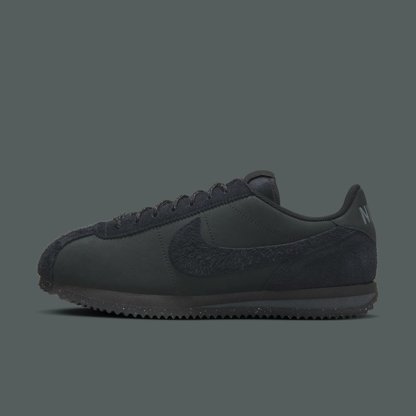 All black hotsell nylon cortez